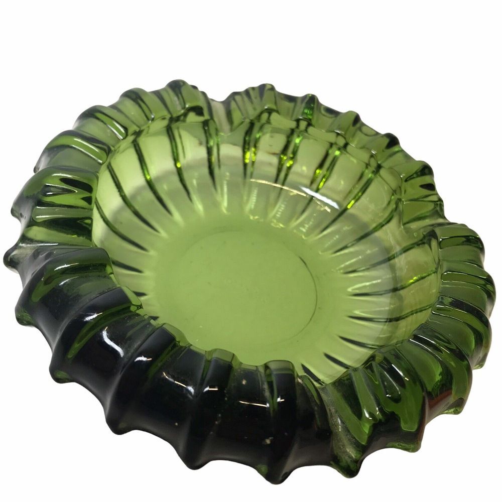 Vintage 1960s Emerald Green Ashtray Pressed Fostoria Mid Century Starburst Retro - Picture 6 of 9